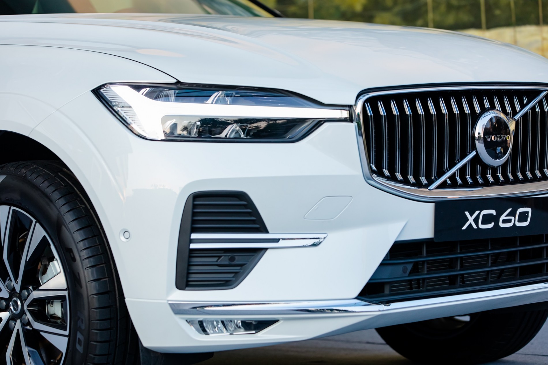 xc60_b6_white_5